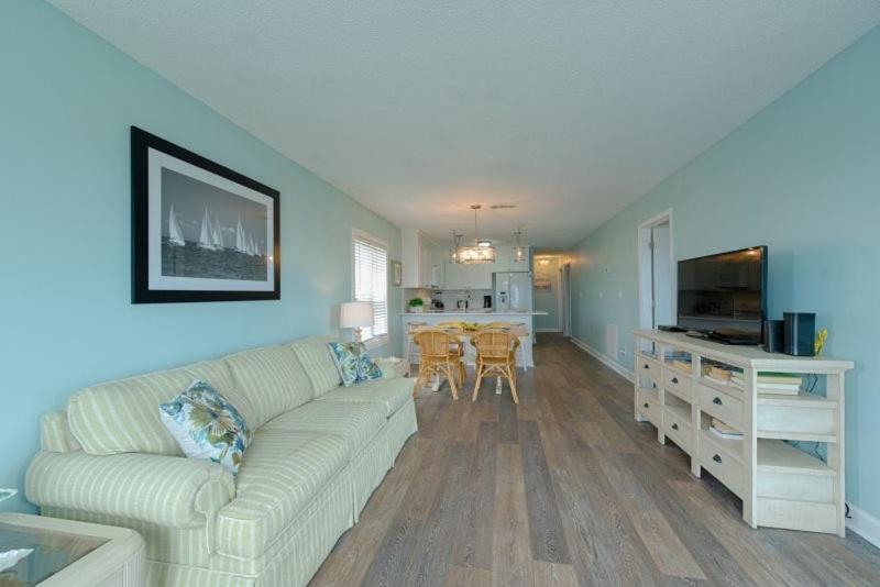 Sandy Dunes Oceanfront Condo - Just Renovated June 2020 Myrtle Beach Bagian luar foto